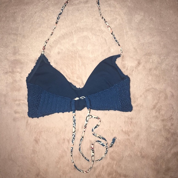 Bathing Suit Set - Picture 3 of 8